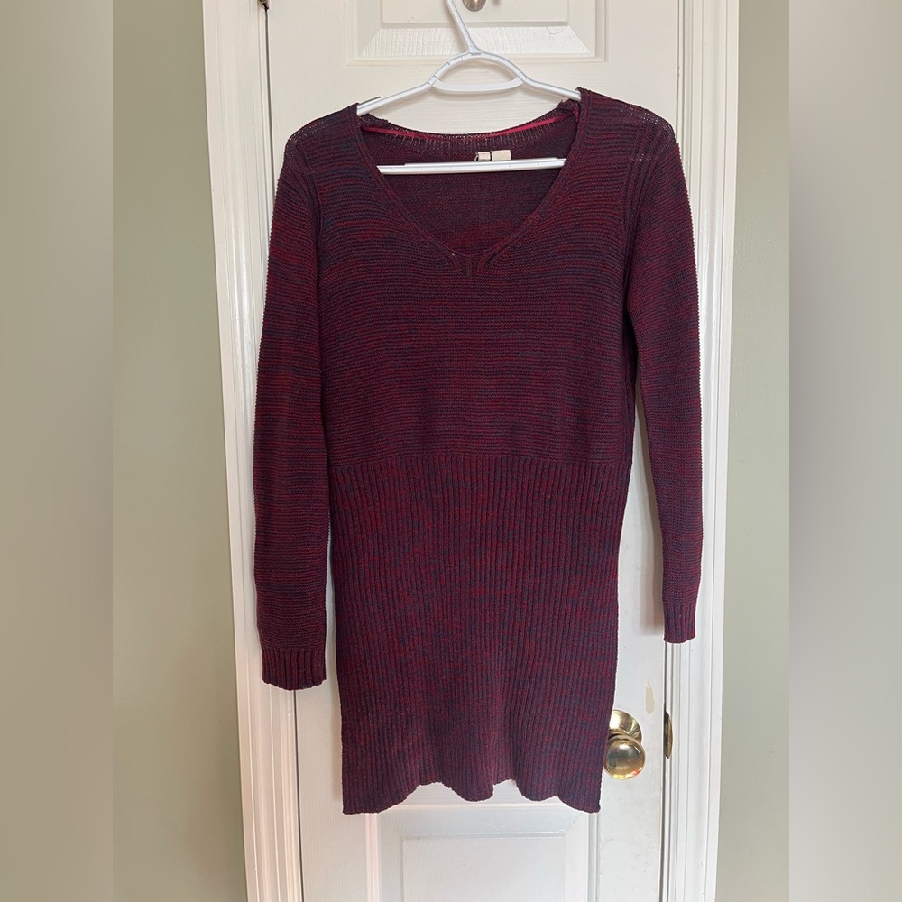 Anthropologie Moth Burgandy Knit Tunic with side slits size M b3